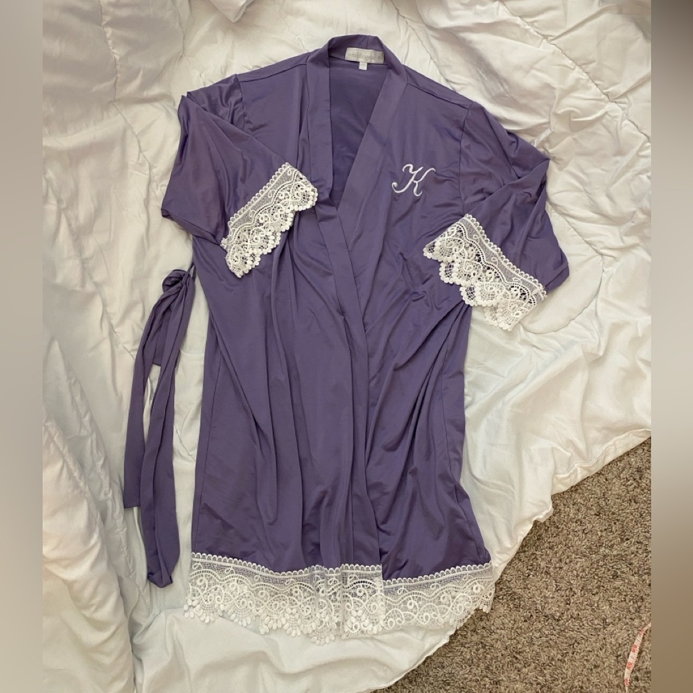 Purple and White Lace Trim Sleepwear Robe